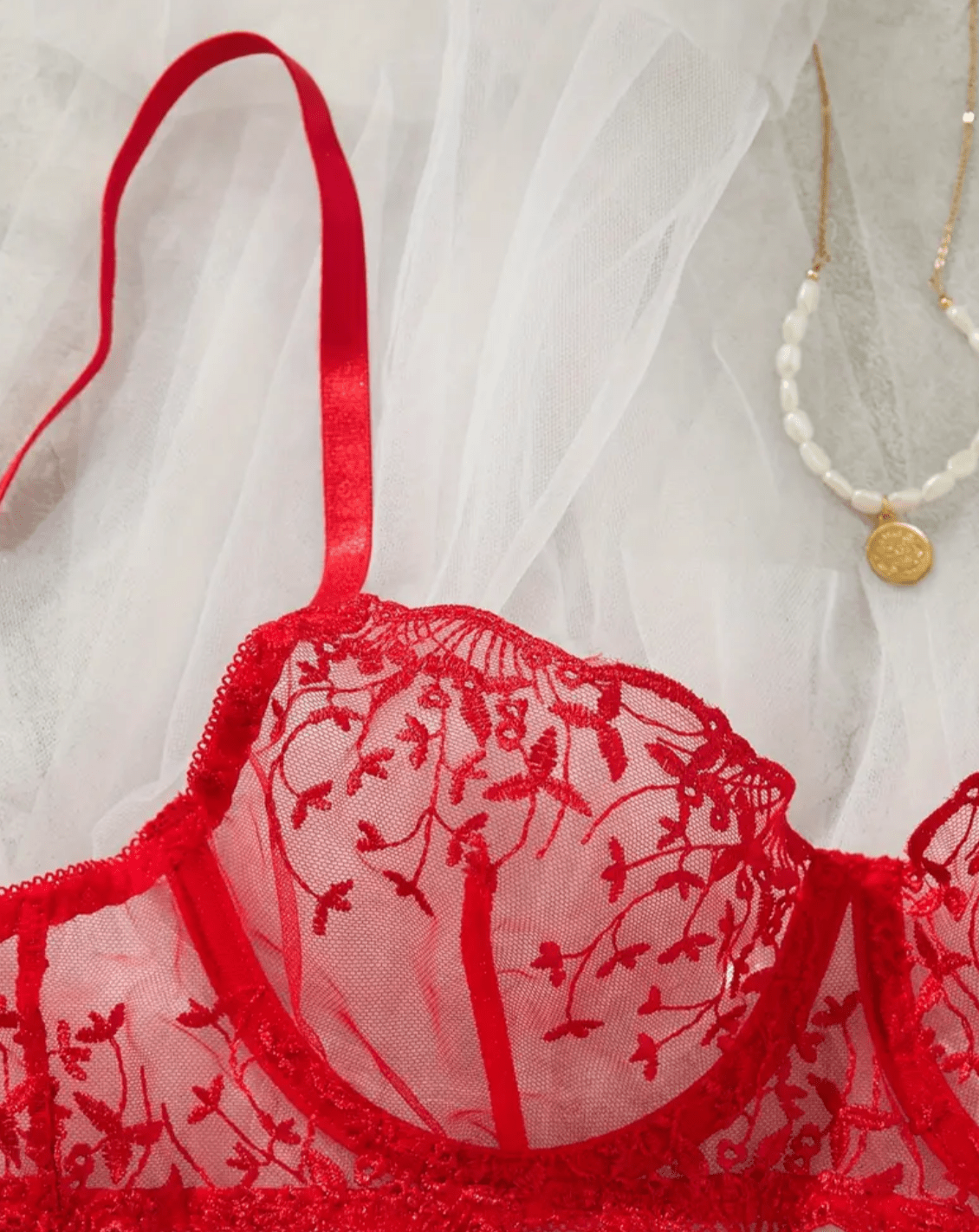 red lace bra