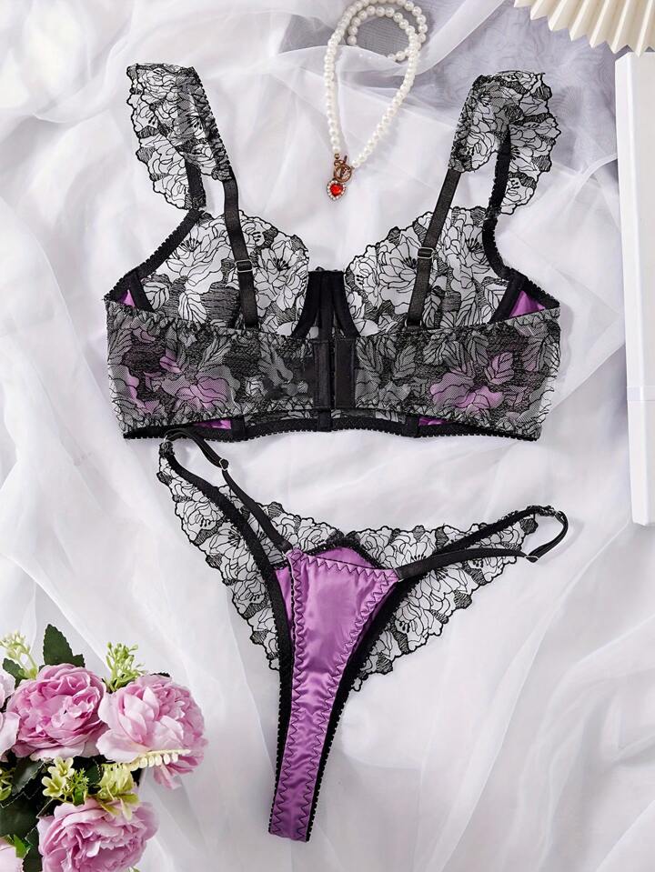 Black Lace Bustier
