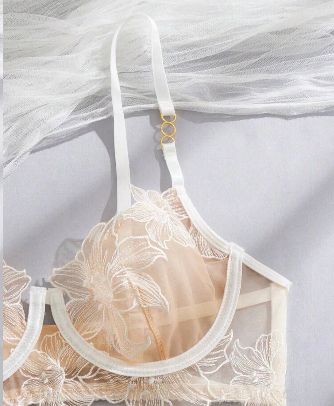 White Lingerie Set Embroidered - Self Care Shop