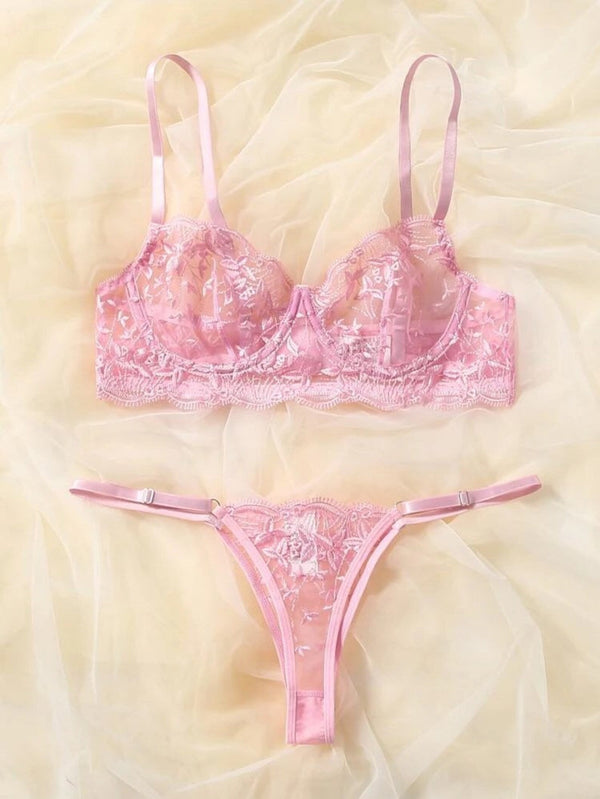 Pink Embroidered Lace Backless Lingerie Suit Set main image 1